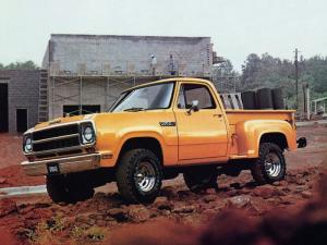Dodge W150 Utiline Power Wagon 1980 года